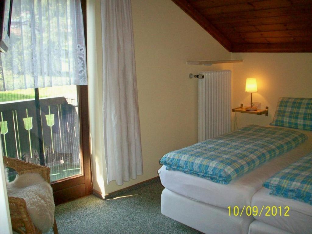 Zum Fliegenden Hollander Hostal Zwiesel Habitación foto