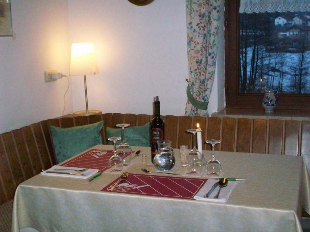 Zum Fliegenden Hollander Hostal Zwiesel Exterior foto