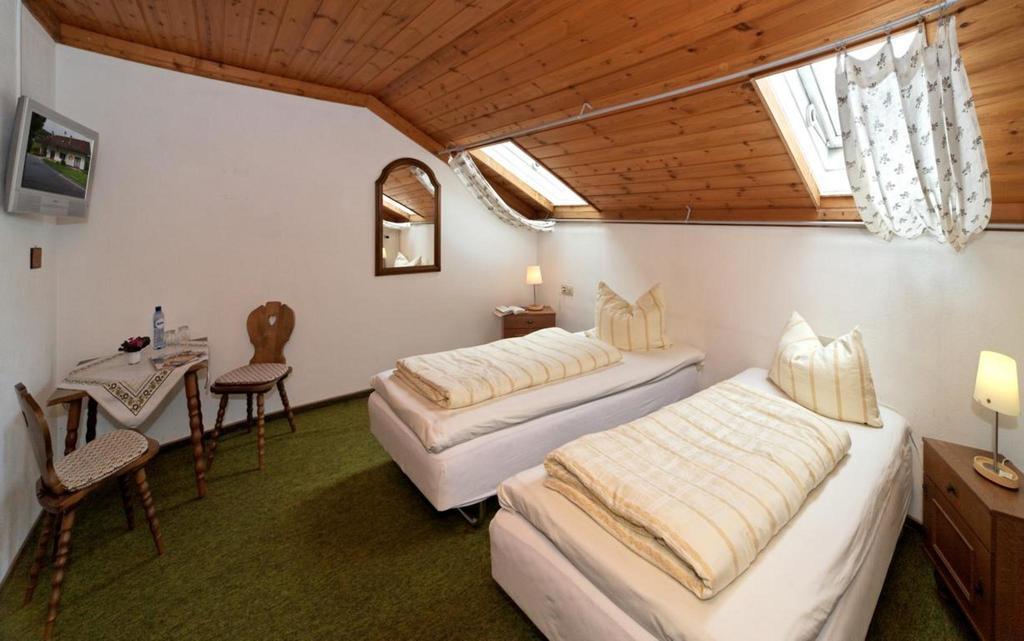Zum Fliegenden Hollander Hostal Zwiesel Habitación foto